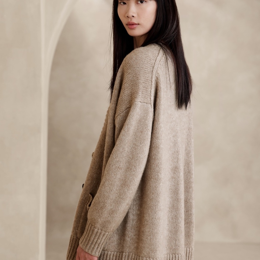 New photos! BANANA REPUBLIC Wool/Cotton Cardigan, Charcoal Gray, Sz Large - Picture 8 of 9